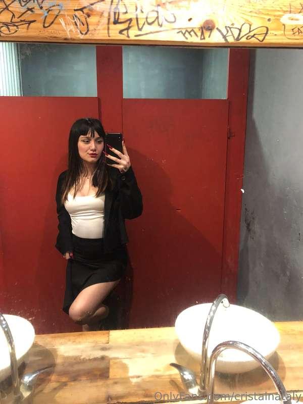 RED AND NIGHT! ❤️