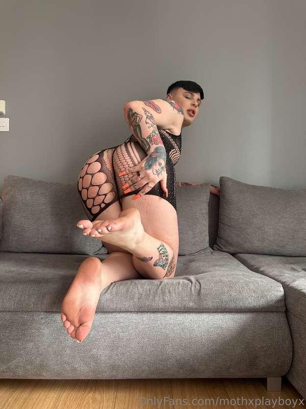 mothxplayboyx image #1