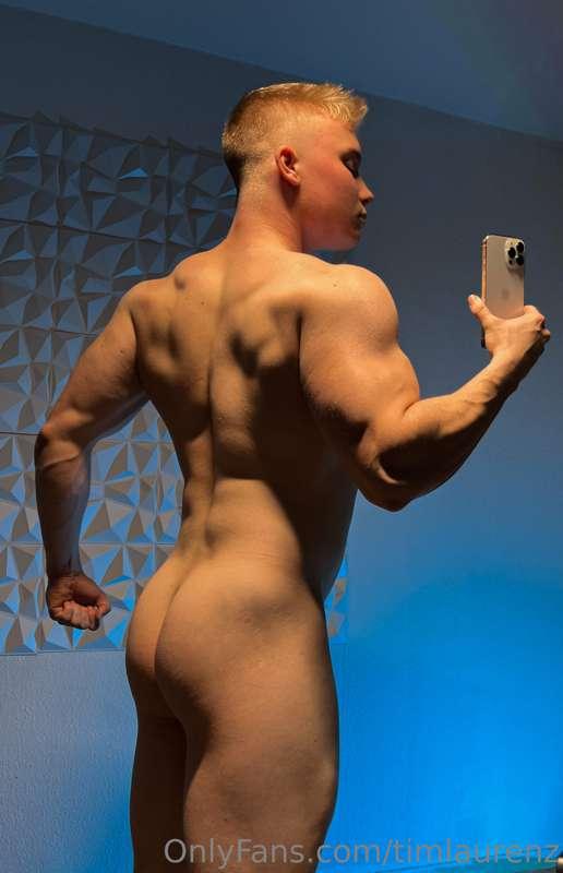 5 weeks until a big surprise here on my Onlyfans Channel😜 St..