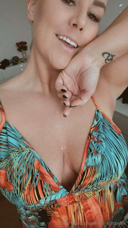 Habe heute keine Unterwäsche drunter 😉 schreib mir doch um m..