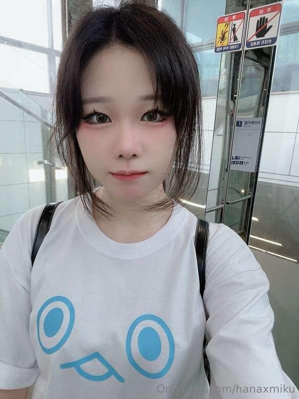 double eyes xD! 💙