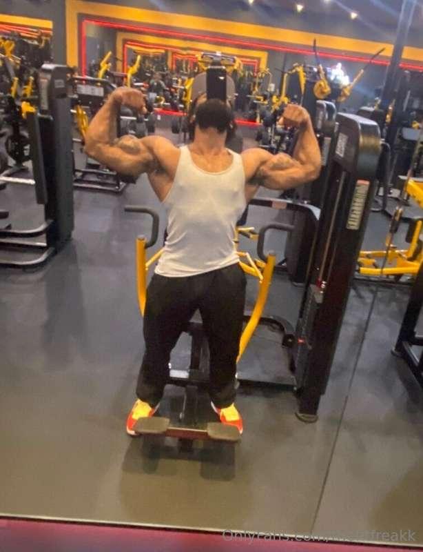 Flexin’ on em