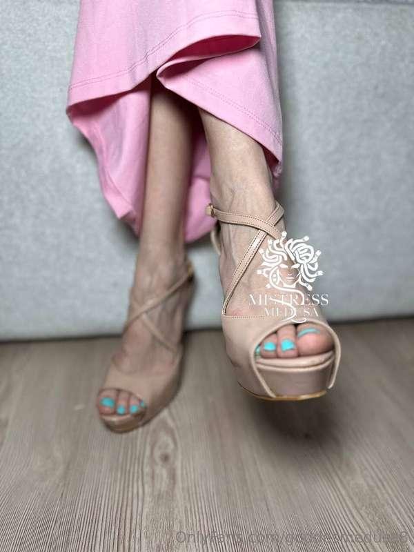 Pink owns your soul!