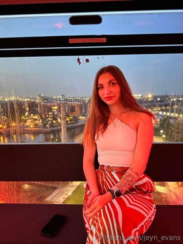 I really like to look at the city from a bird's eye view😍 it..