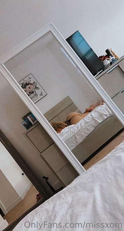 Good morning to all of you guys💕🥰 I slept in today and it fe..