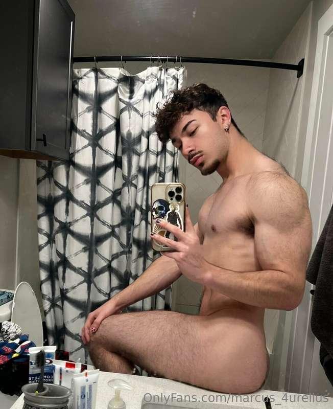 Make sure to follow @crybabyhunter if you wanna see more. We..