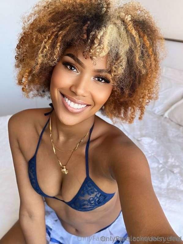 🔥Free Subscription🔥🌙 I @blackqueen.ema am the queen of late-..