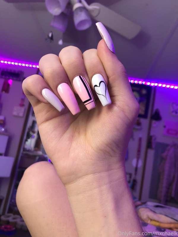 i love my nails