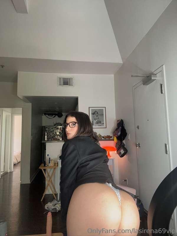 Do I distract you if I bend over like this? 😉