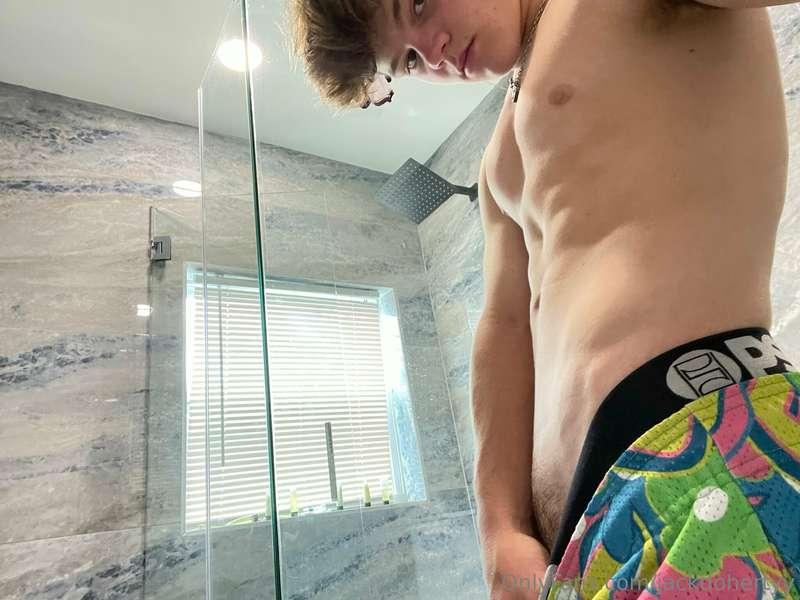 wanna see them off?