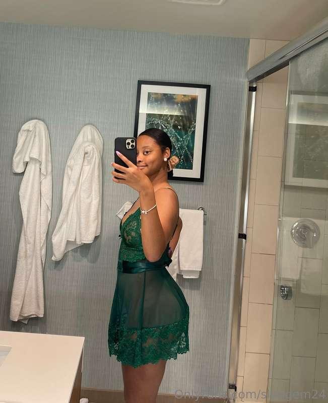 Two sneak peeks, because why now?🫣🤪🥰