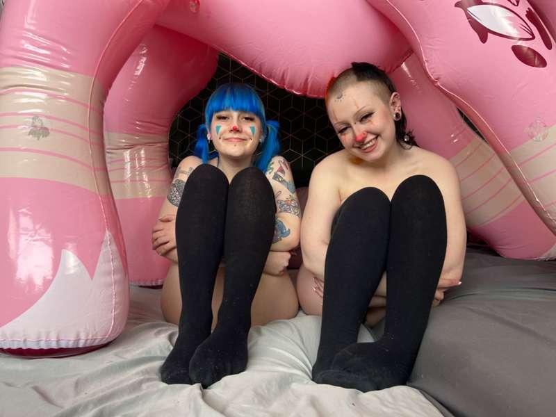 with blaire #clown #clowns #clowngirl #inflatable #inflatables #fetish #cute #bluehair #petite #pigtails #british #english #scottish #asian #alt #girlgirl #altgirl #alternative 