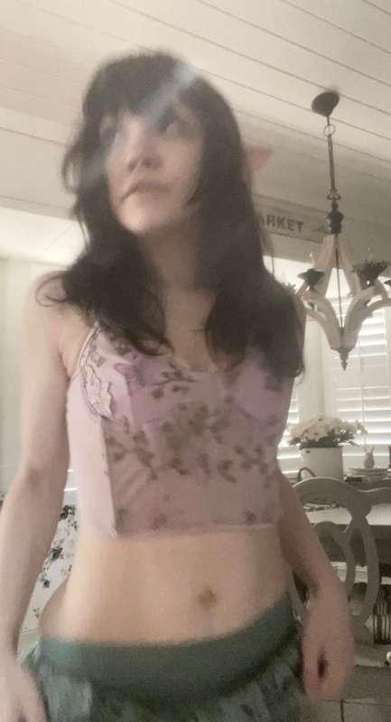 ive been rly liking my elfie outfits!!!!