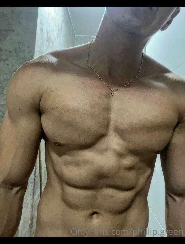 You Like ! 😝 I wake up dry from the heat, summer hits so har..