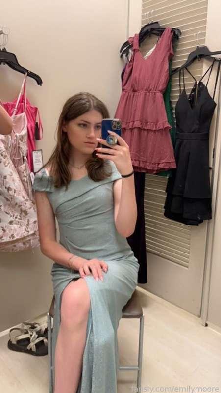 I wish I had somewhere to wear this dress 😫
#fyp #trans #transgirl