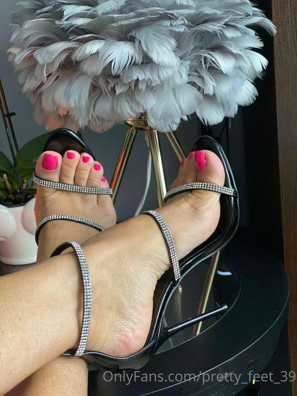 Did you miss me wearing high heels?