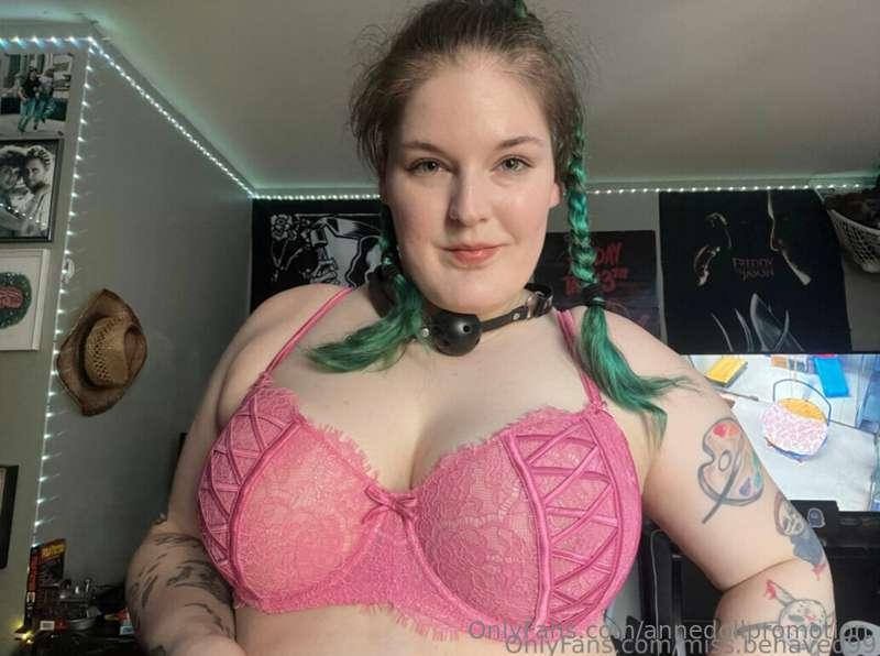Free to subscribe: @miss.behaved99Hi I'm Ashley , I'm lookin..