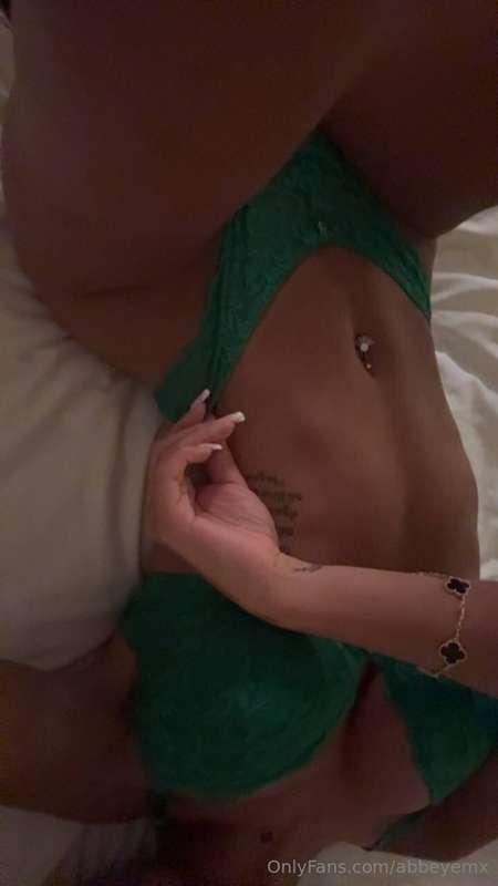 Do you think green looks good on me?💚