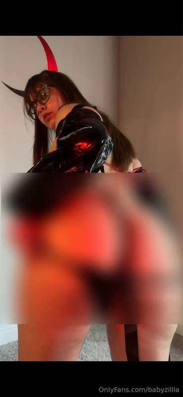 Happy birthday to me!!!   I’m wearing a cyberpunk type outfi..