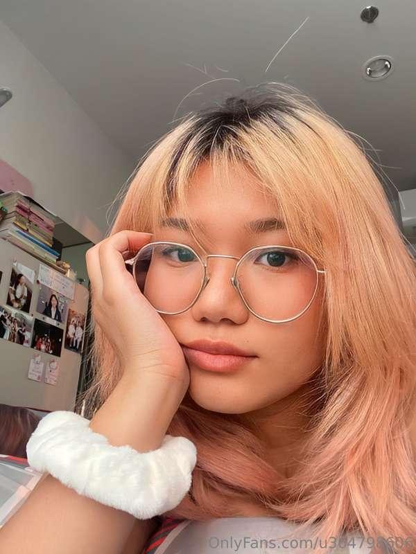 What netflix show should i binge watch next? 🙃