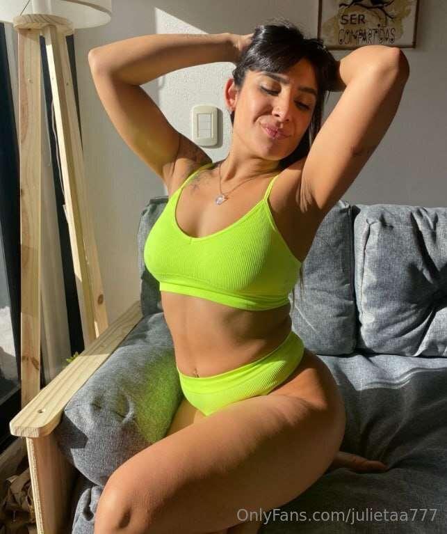 Hi daddy! Im @allieveryhot I´m a sexy Latina from Argentina ..