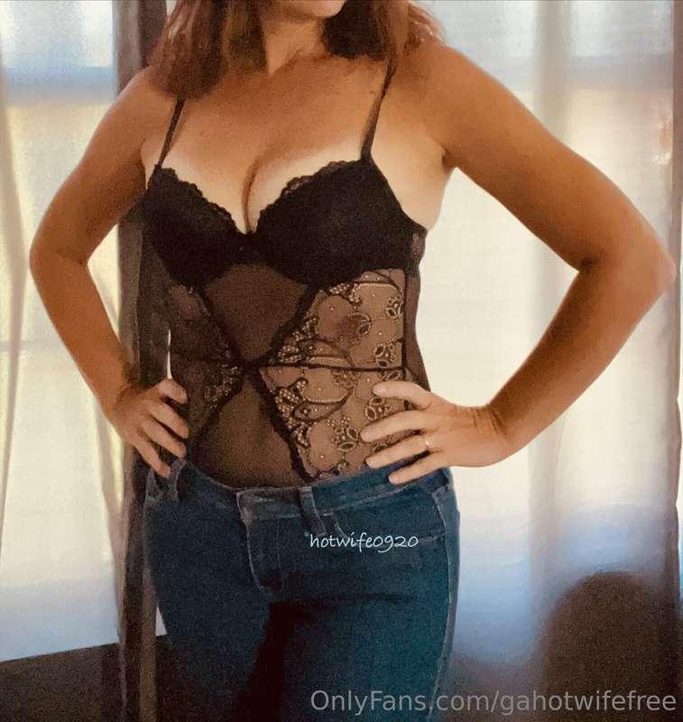 Happy Frisky Friday!