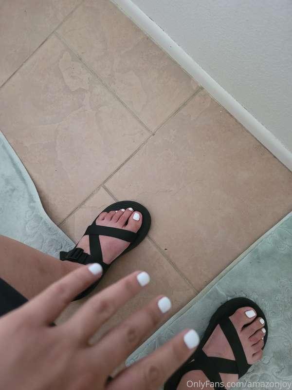 Should I post more feet related photos ? Let me know and com..