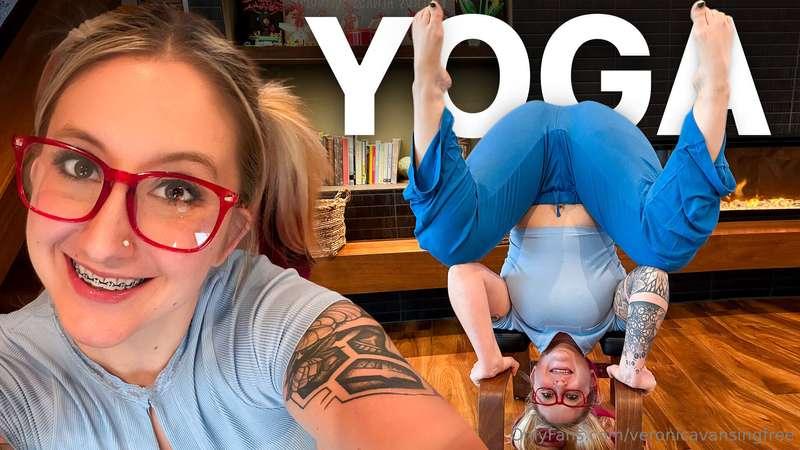 New yoga toy unlocked 🧘🏽‍♀️🍒 testing out my inversion bench ..