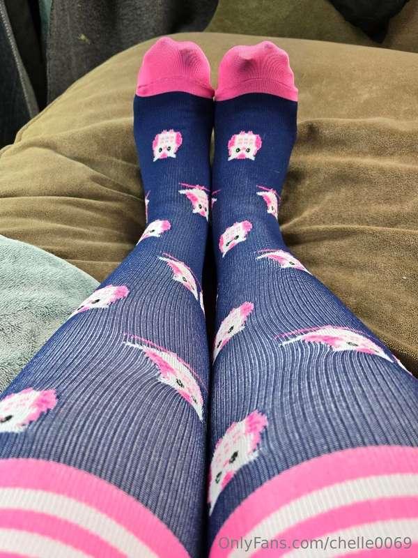 Happy MILF Monday 🥰Did yall miss my sexy compression socks? ..