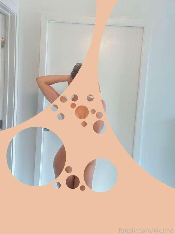 melina image #2