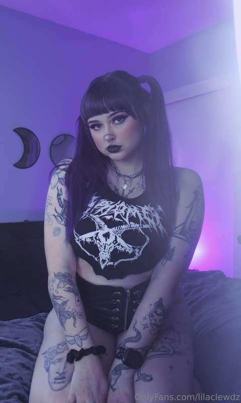 Did you summon me to suck your cock? 😘