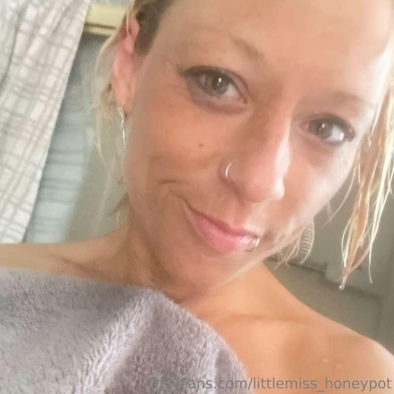 littlemiss_honeypot image #0