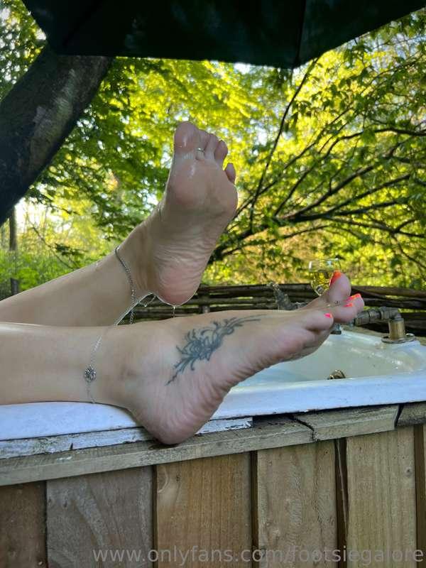 footsiegalore image #5