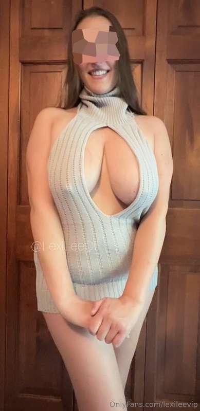 Do you like my new outfit? Thanks Mike for the purchase 😘 yo..