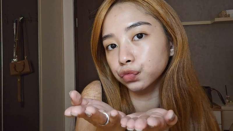 ASMR goodnight kisses and positive affirmation for you 💋