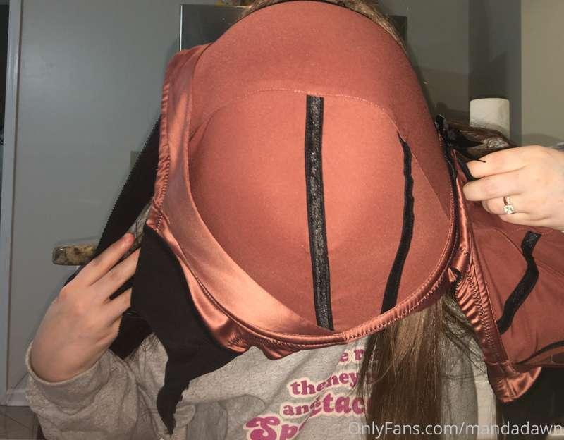 Using my old bra as a face mask 😂