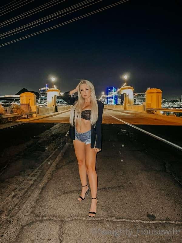 3.5 hour road trip just to make another model smile!! 🤷🏼‍♀️🙃..