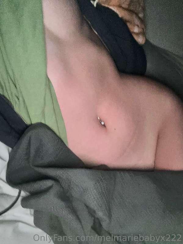relaxing in bed 😘
