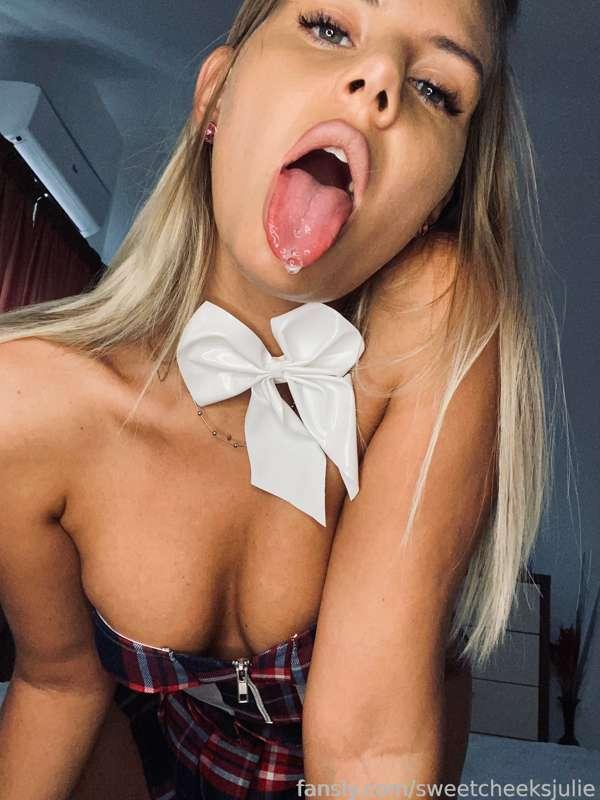 sweetcheeksjulie image #0