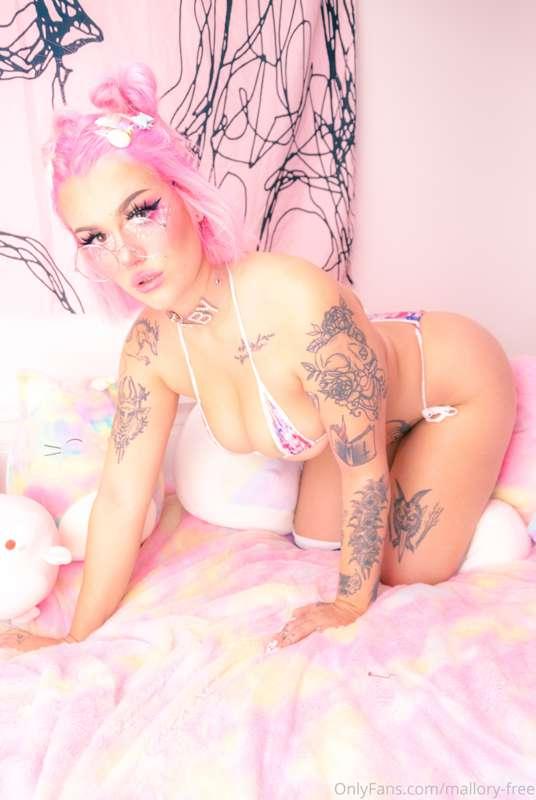 mallory-free image #0