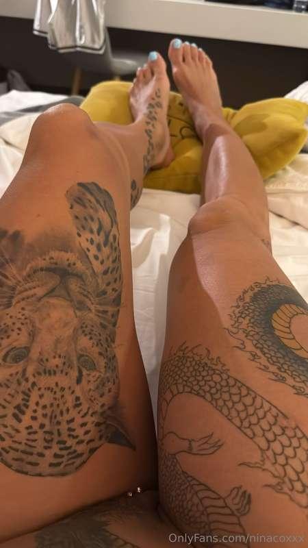 Lately im in love with doing footjob haha 😈