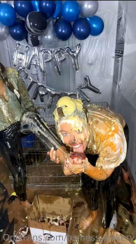 bsmessybakery image #27