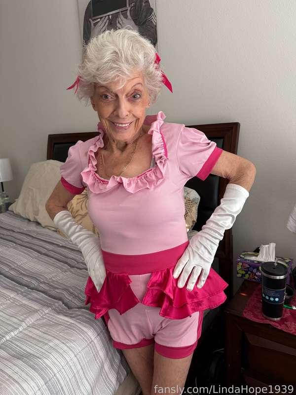 lindahope1939 image #5