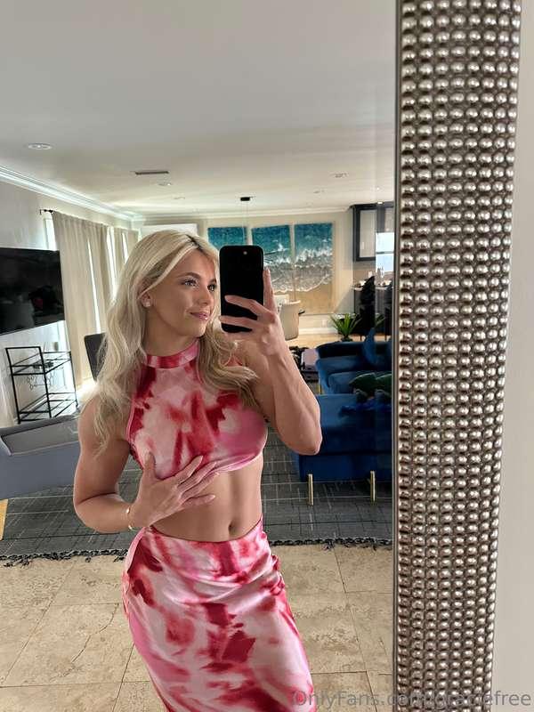 took this while thinking of how you'd look at me 😘 send me a..
