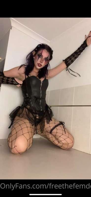 @thefemdomfairy