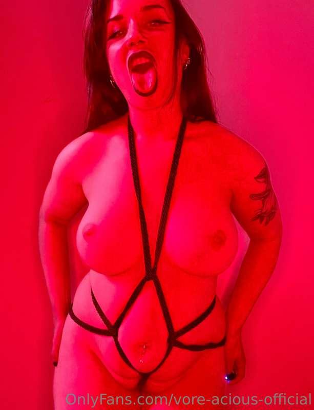 Imagine tying up your favorite pred and feeding them until t..