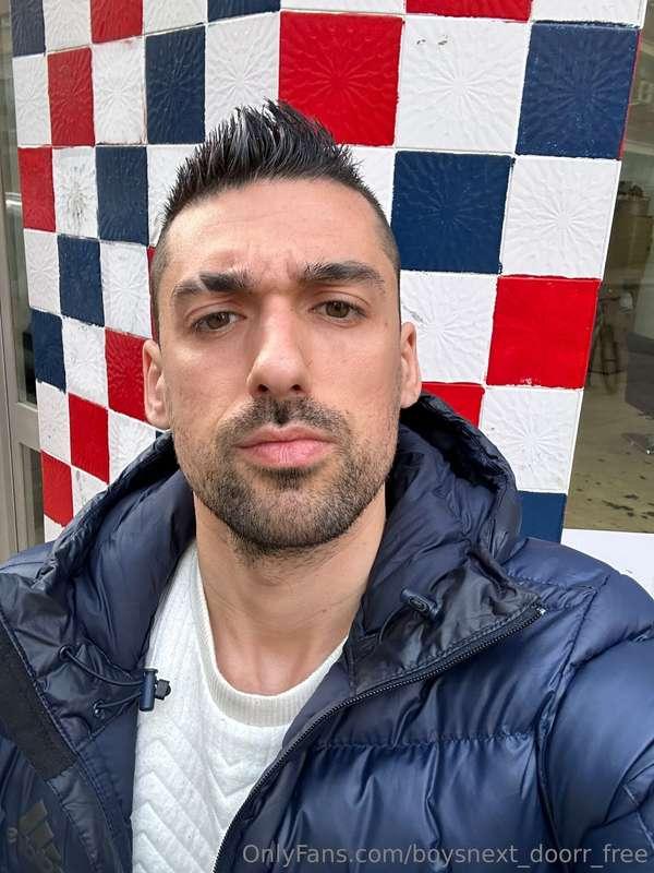 boysnext_doorr_free image #1