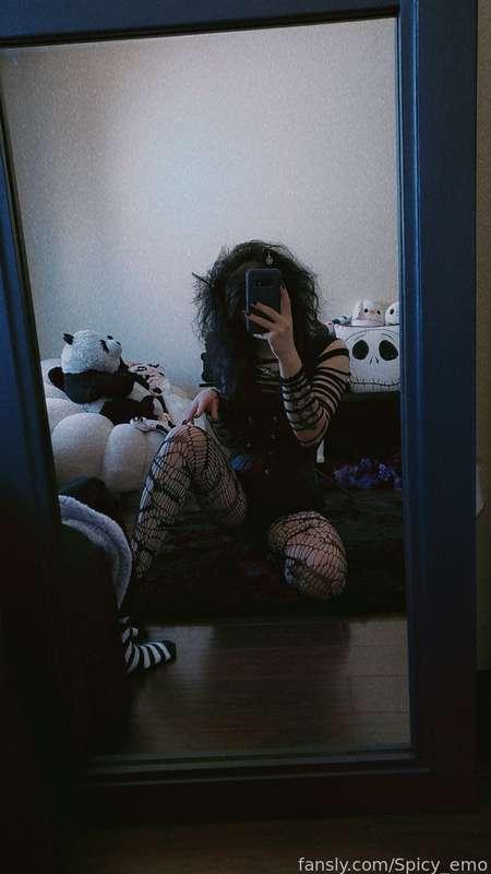 spicy_emo image #2