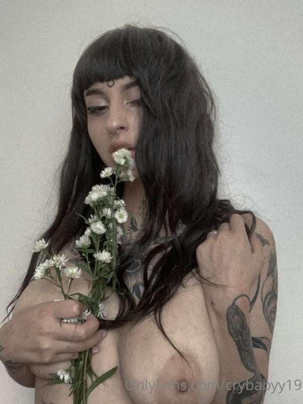 Wildflowers 🖤