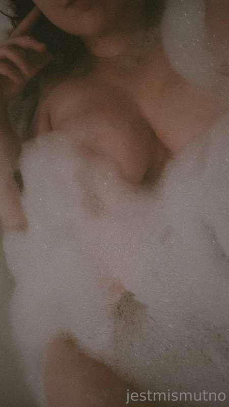 jestmismutno image #0